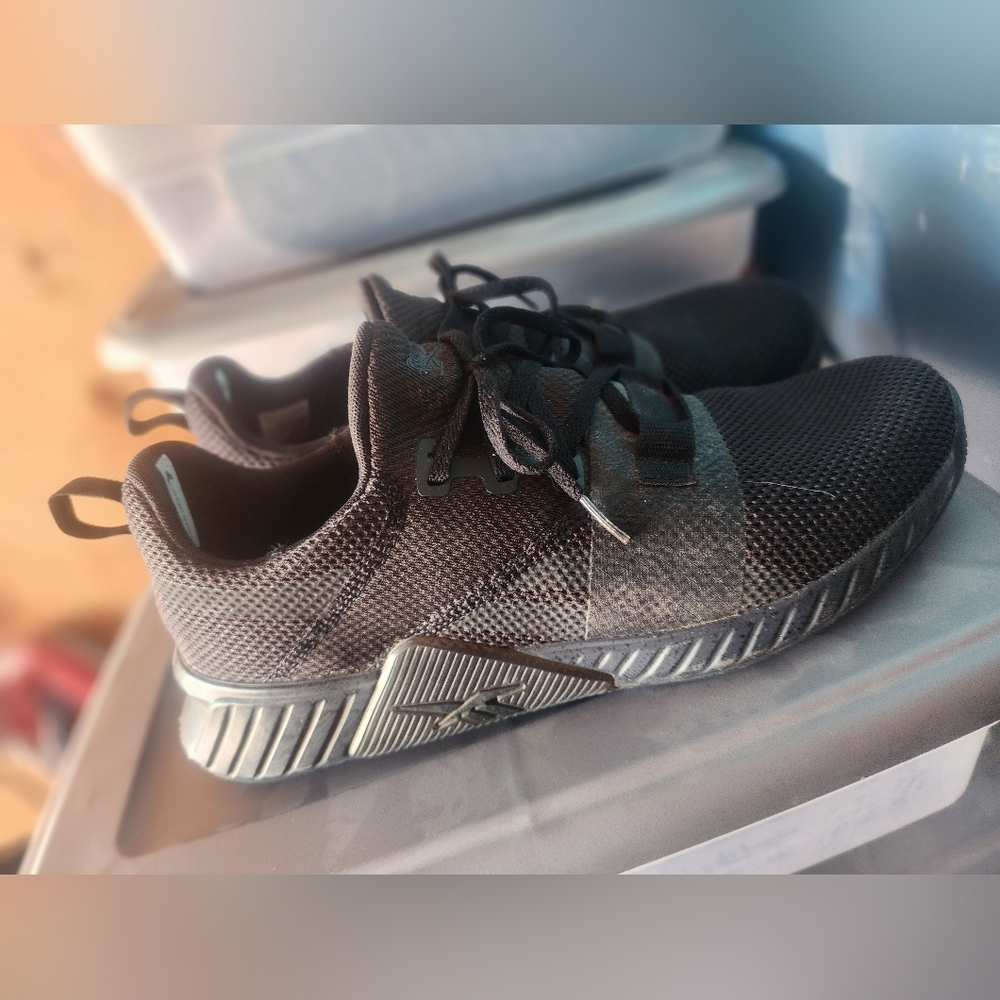 Reebok Mens Athletic Shoes Size 11